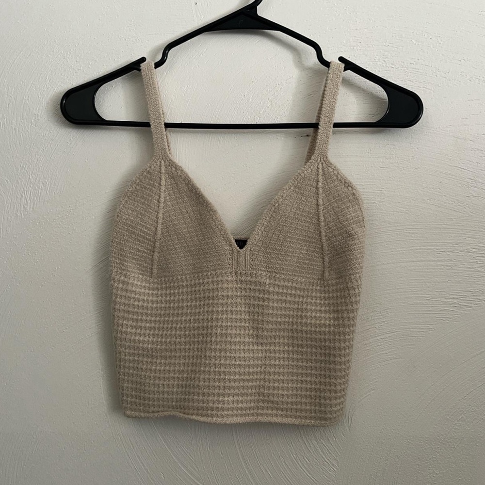 FOREVER 21 Knit Top SIZE MEDIUM